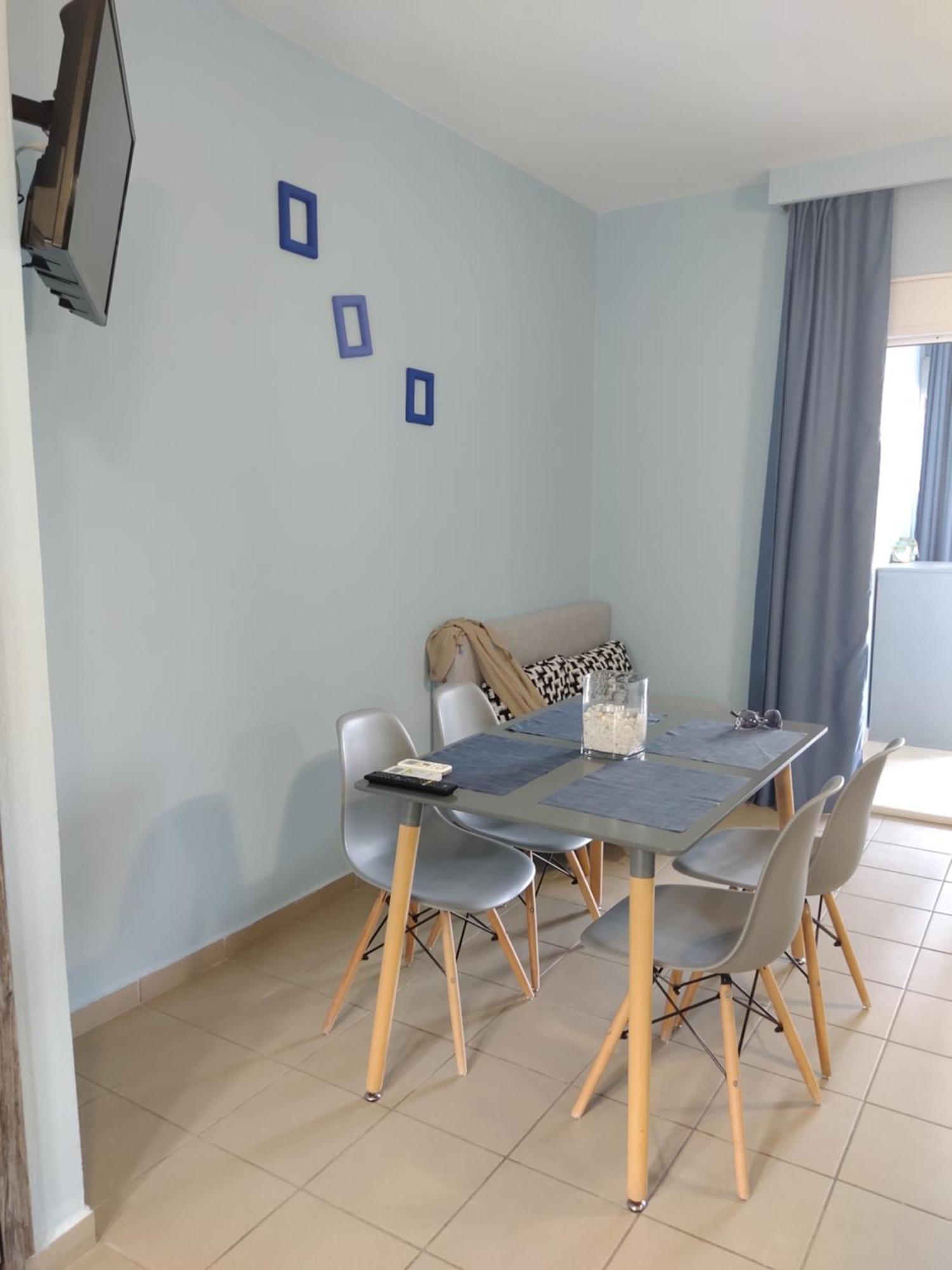 Celeste Deluxe Apartments Skala Potamia  Rum bild