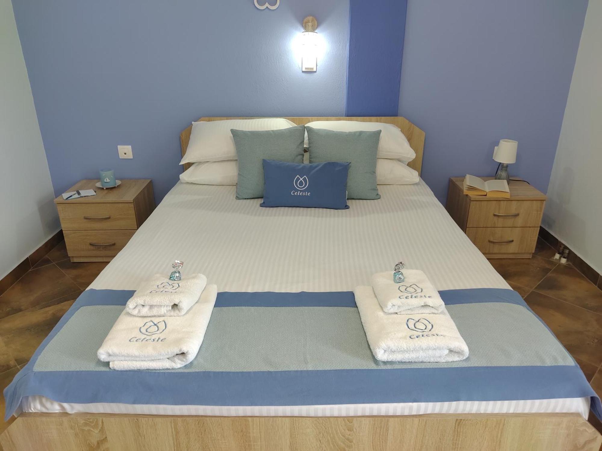 Celeste Deluxe Apartments Skala Potamia  Rum bild