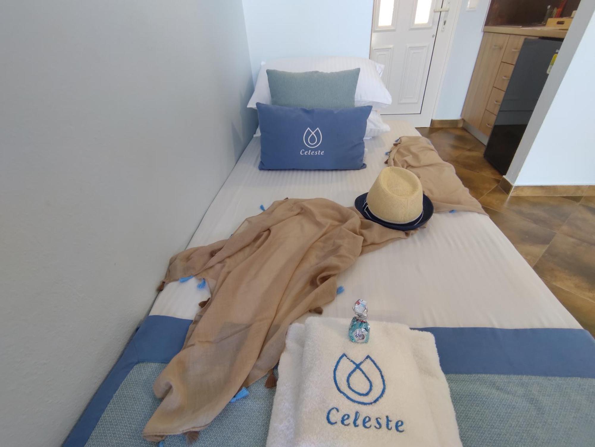 Celeste Deluxe Apartments Skala Potamia  Rum bild